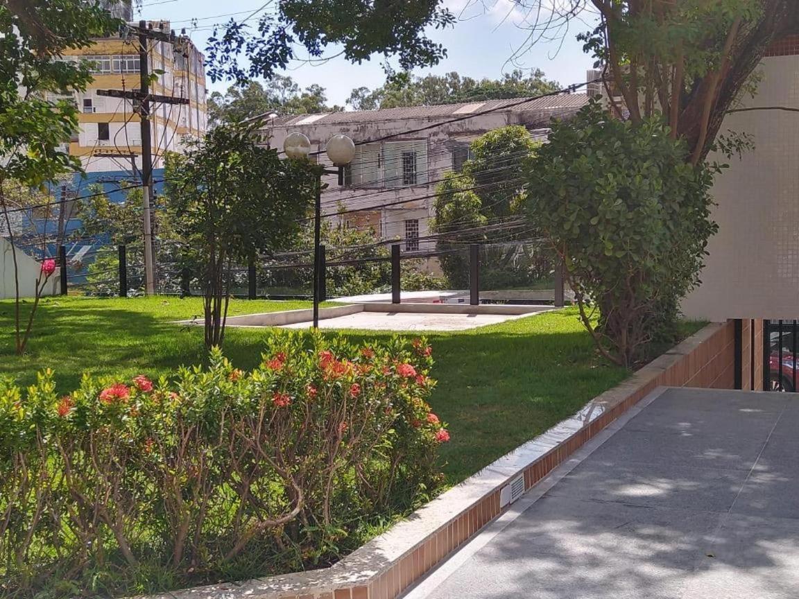 Flat Luxo Bem Localizado No Bairro Da Barra Salvador Apartment Exterior photo